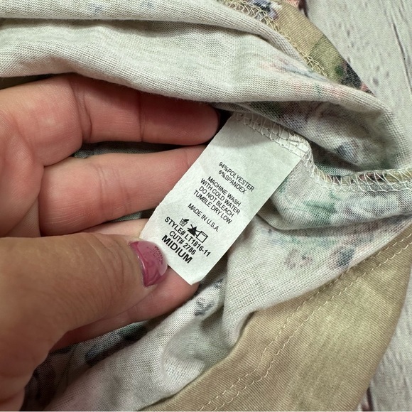 Bullhead ruffle sleeve top0051 - Picture 9 of 12